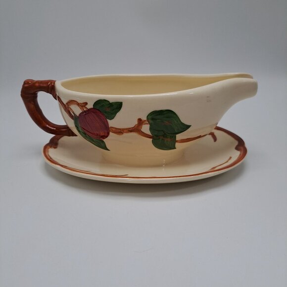 Franciscan Gladding McBean 50s Apple Gravy Boat Hand Decorated Collectible Decor - Picture 5 of 12